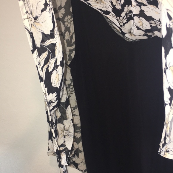 a.moon floral blouse - Picture 4 of 7